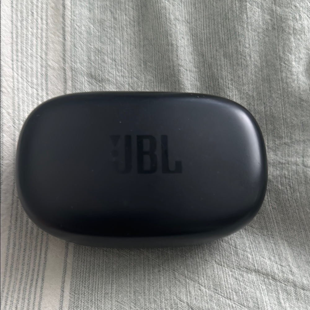 JBL Endurance Peak 3 Black Earbuds Charging Case (case only)